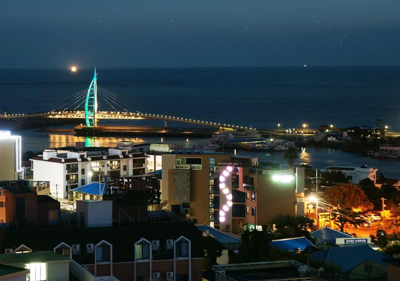 Iris Hotel Seogwipo Exterior photo