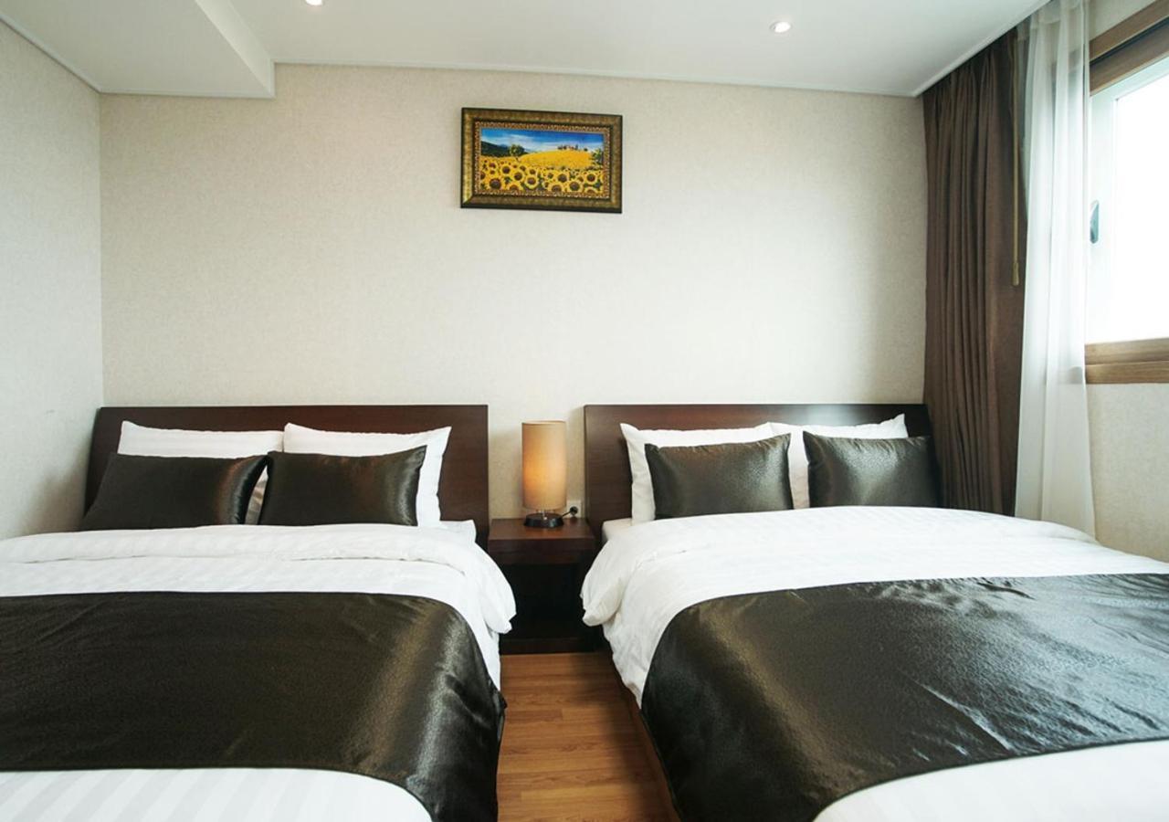 Iris Hotel Seogwipo Exterior photo