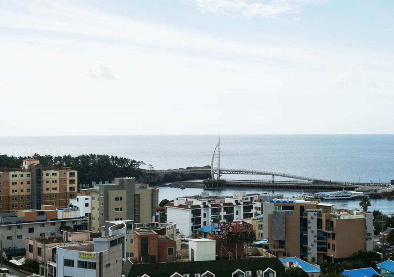 Iris Hotel Seogwipo Exterior photo